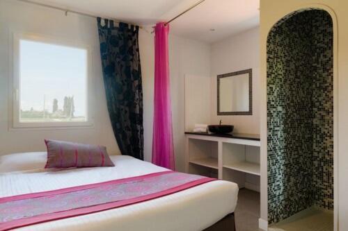 The Originals Boutique, Hotel Les Quatre Salines, Le Mont Saint-Michel Sud Roz-sur-Couesnon Ngoại thất bức ảnh